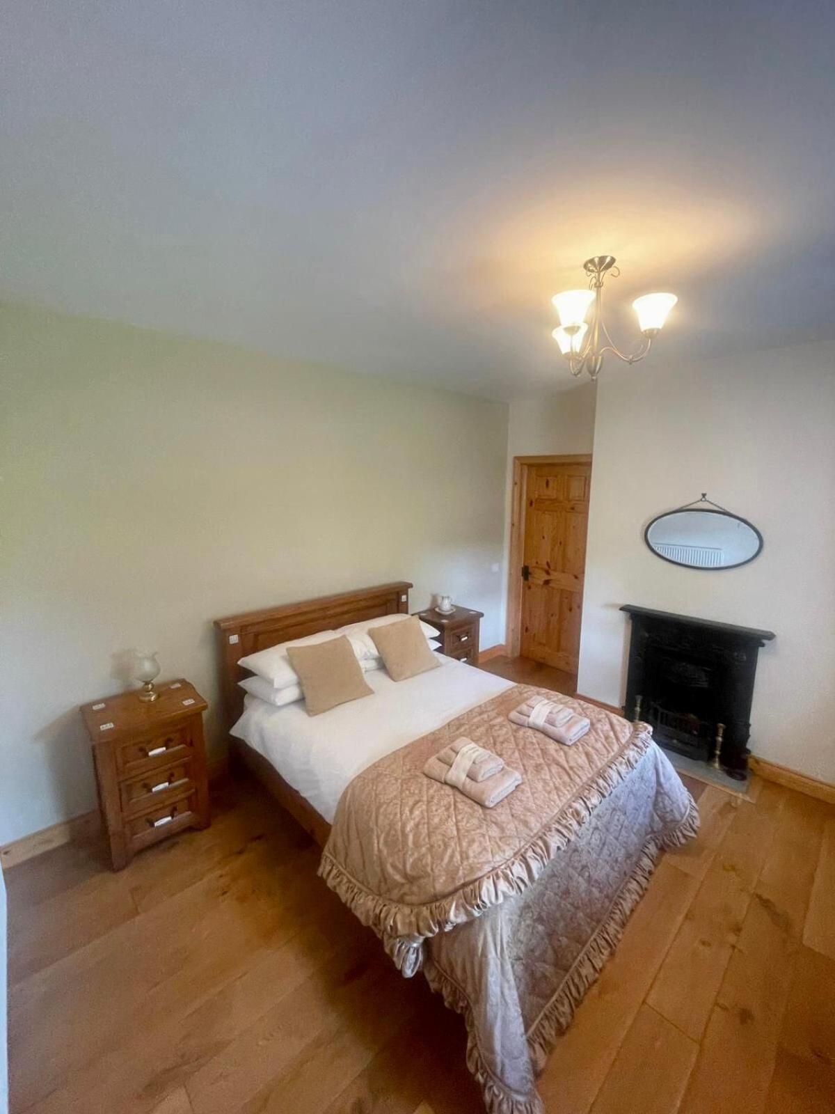 Carraig Ban Dungloe Ardeevin